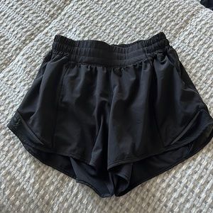 Lululemon black hotty hot shorts size 4 tall